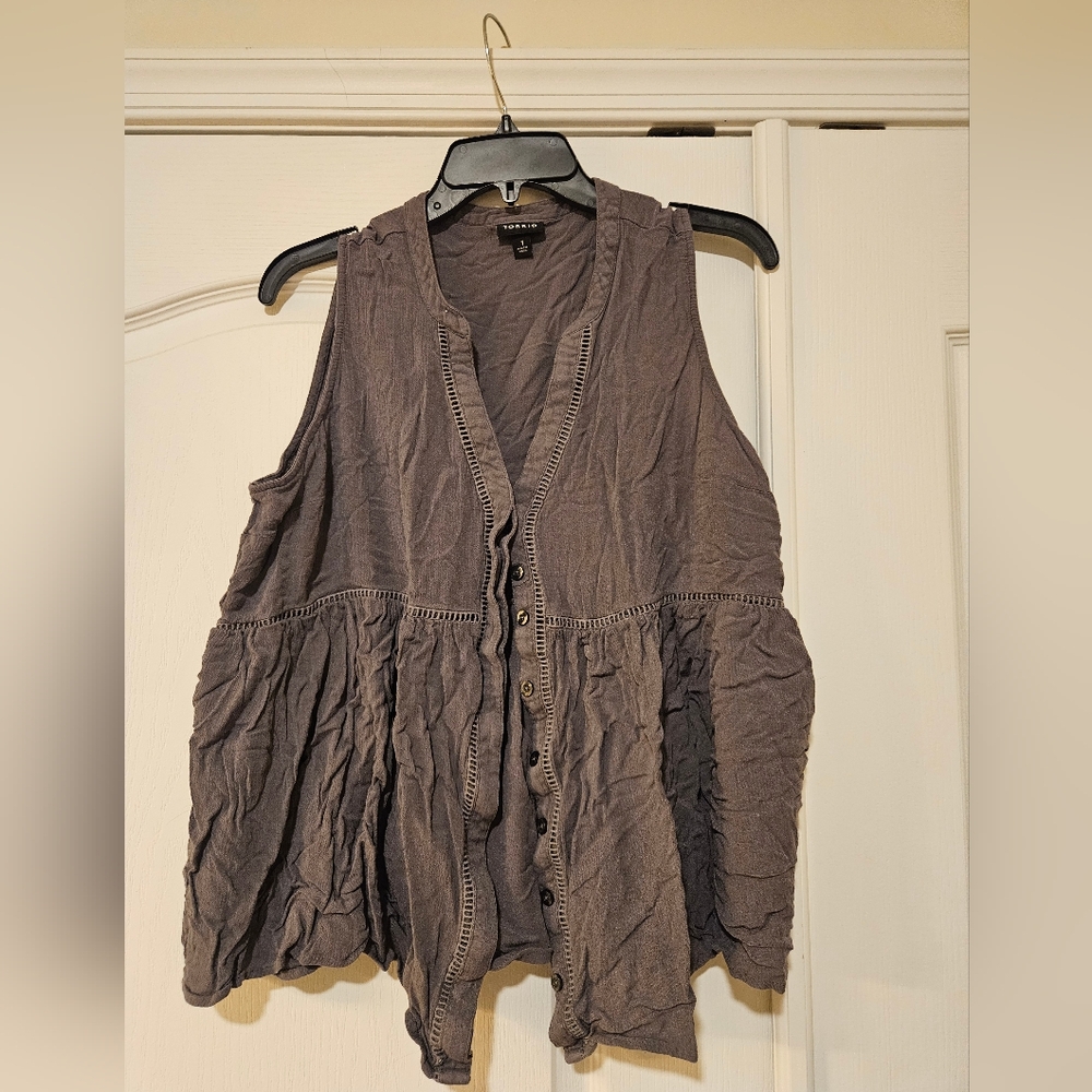 Torrid Gray Sleeveless Ruffled Blouse